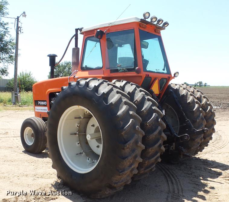 image for item DE7226 1979 Allis Chalmers 7060 tractor