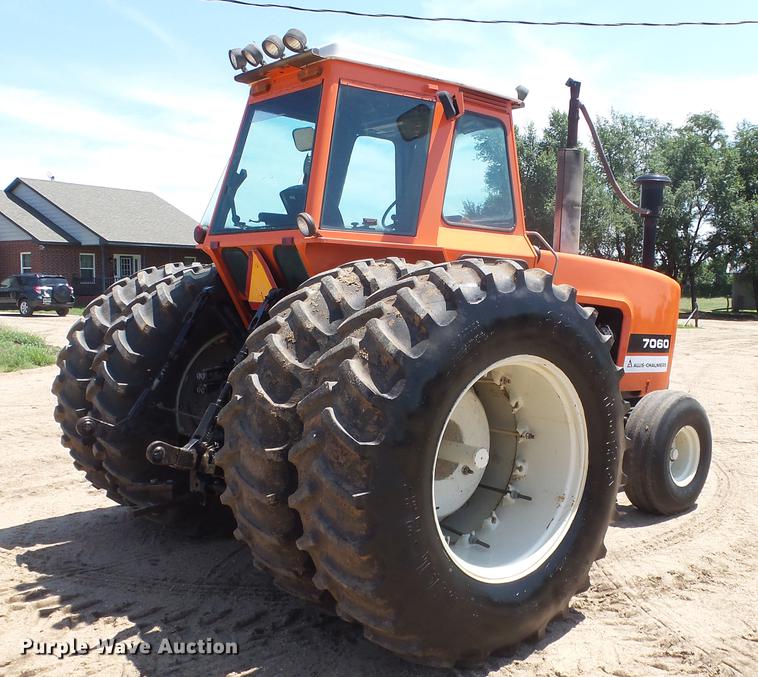 image for item DE7226 1979 Allis Chalmers 7060 tractor