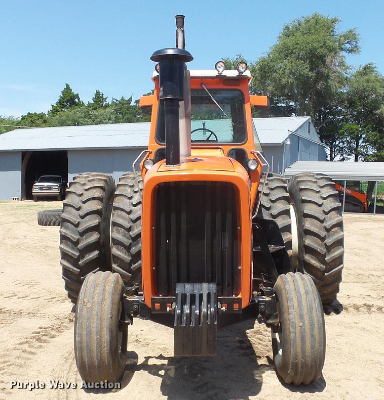 image for item DE7226 1979 Allis Chalmers 7060 tractor
