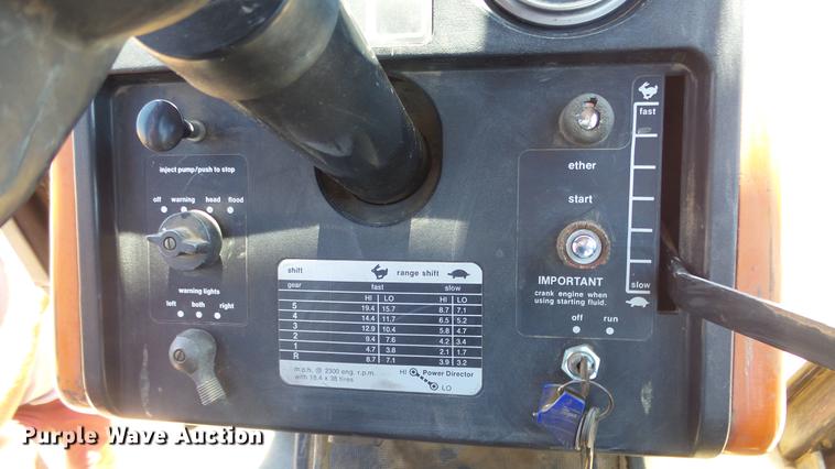 image for item DE7226 1979 Allis Chalmers 7060 tractor