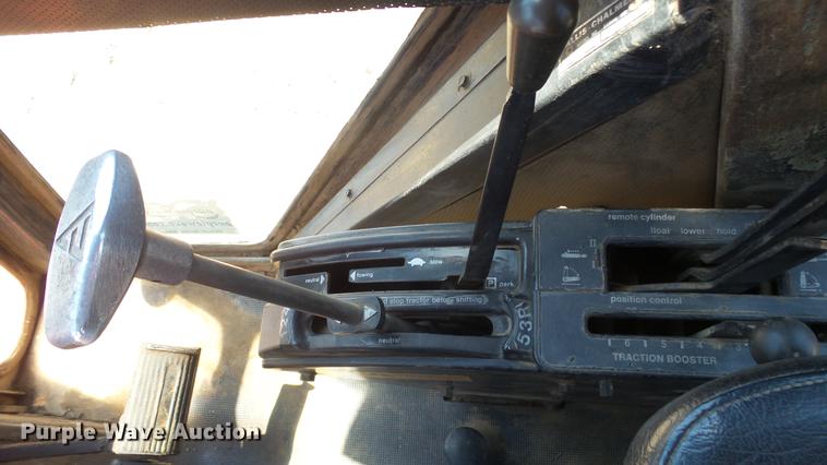 image for item DE7226 1979 Allis Chalmers 7060 tractor