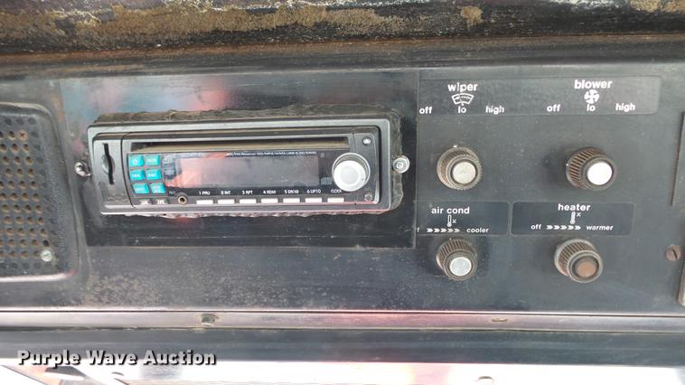 image for item DE7226 1979 Allis Chalmers 7060 tractor