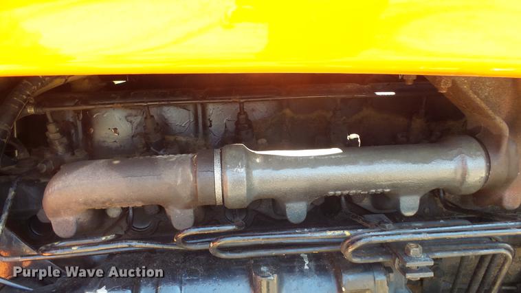 image for item DE7226 1979 Allis Chalmers 7060 tractor