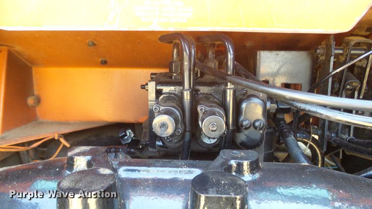 image for item DE7226 1979 Allis Chalmers 7060 tractor