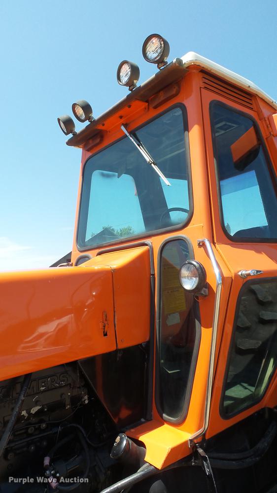 image for item DE7226 1979 Allis Chalmers 7060 tractor