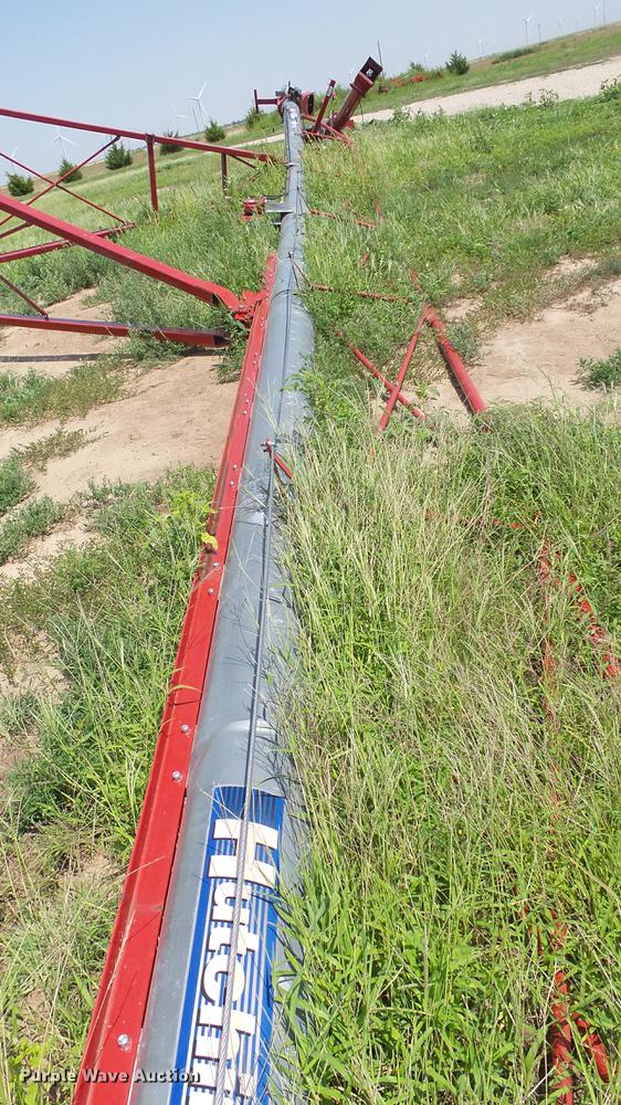 image for item DF4303 2014 Hutchinson swing-out auger