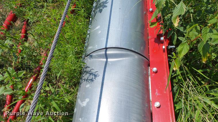 image for item DF4303 2014 Hutchinson swing-out auger