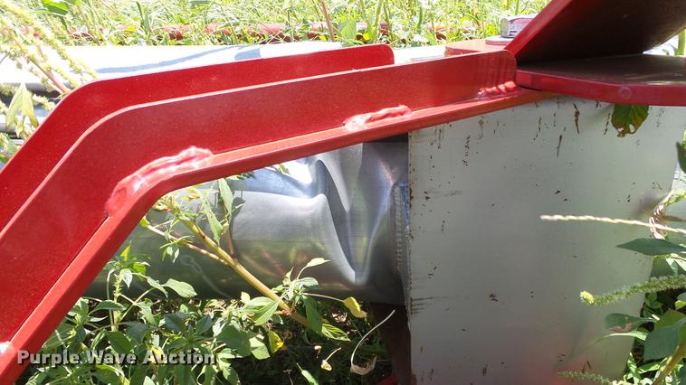 image for item DF4303 2014 Hutchinson swing-out auger