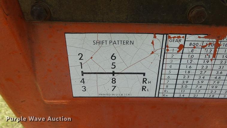 image for item DF4304 Allis Chalmers 200 tractor