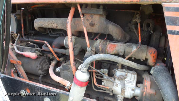 image for item DF4304 Allis Chalmers 200 tractor