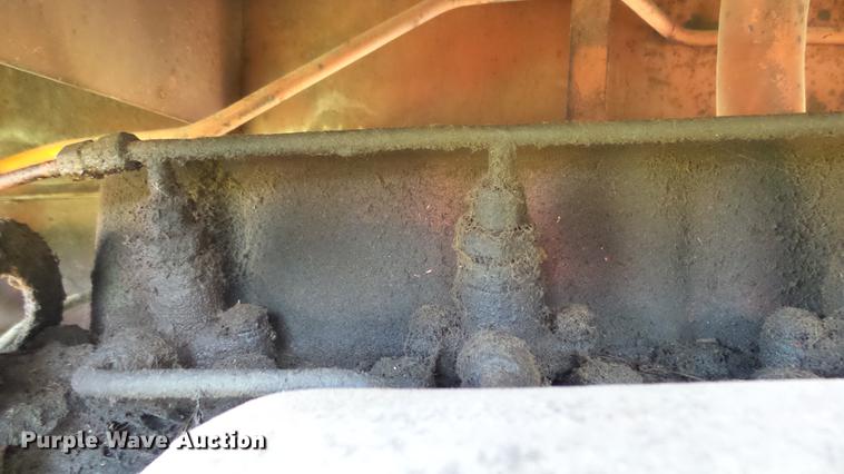 image for item DF4304 Allis Chalmers 200 tractor