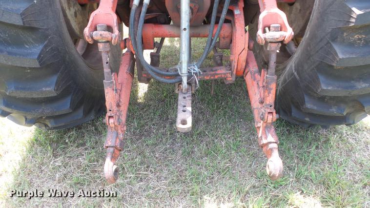 image for item DF4304 Allis Chalmers 200 tractor