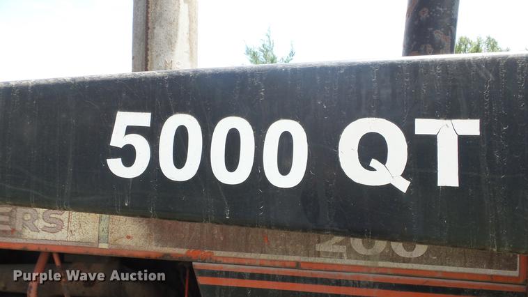 image for item DF4304 Allis Chalmers 200 tractor