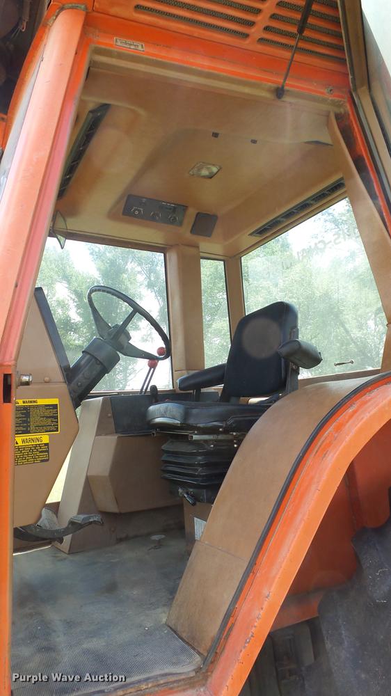 image for item DF4307 Allis Chalmers 8050 tractor