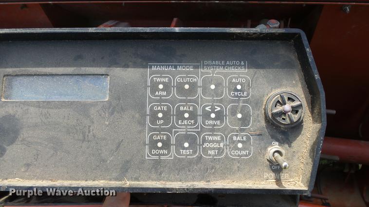 image for item DF4308 Hesston 565A round baler