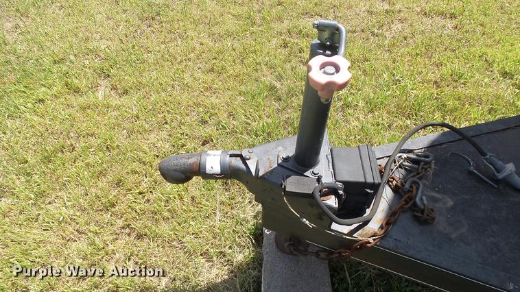 image for item DF4310 2004 Pro Stock livestock trailer