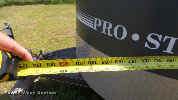 image for item DF4310 2004 Pro Stock livestock trailer