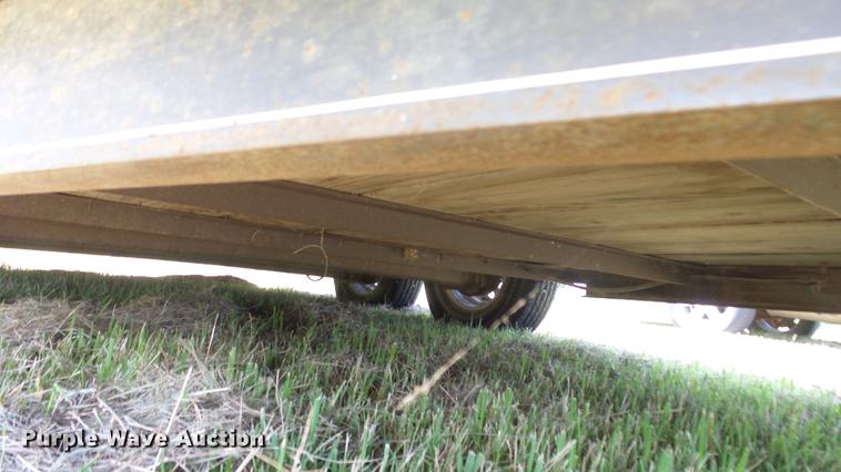image for item DF4310 2004 Pro Stock livestock trailer