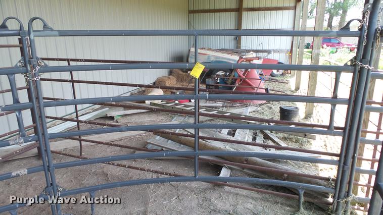 image for item DF4311 Priefert livestock alley and sweep tub