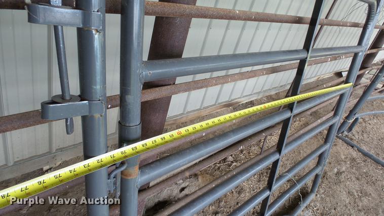 image for item DF4311 Priefert livestock alley and sweep tub