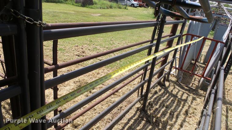 image for item DF4311 Priefert livestock alley and sweep tub