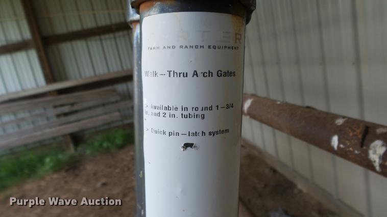 image for item DF4311 Priefert livestock alley and sweep tub