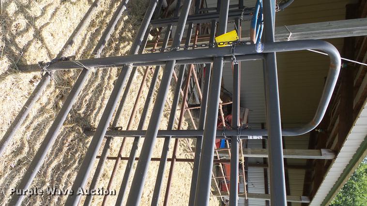 image for item DF4311 Priefert livestock alley and sweep tub