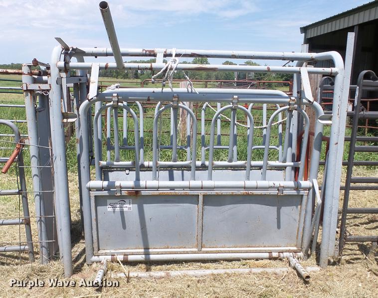 image for item DF4312 Filson steel squeeze chute