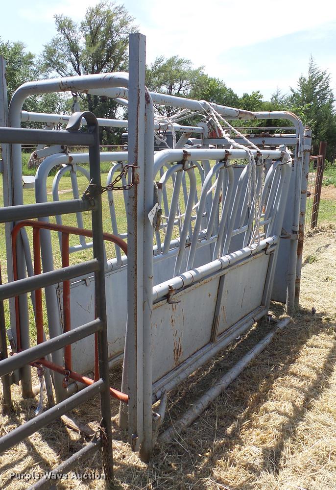 image for item DF4312 Filson steel squeeze chute