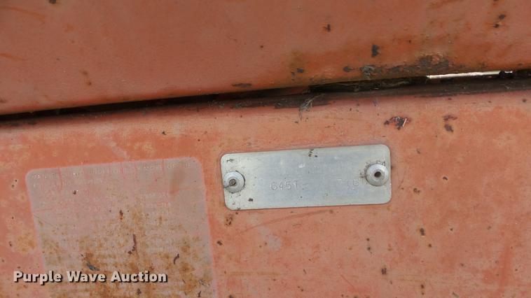 image for item DF4313 Hesston 6450 windrower