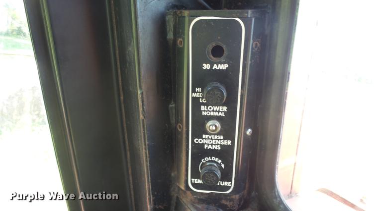 image for item DF4313 Hesston 6450 windrower