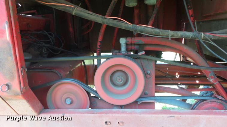 image for item DF4313 Hesston 6450 windrower