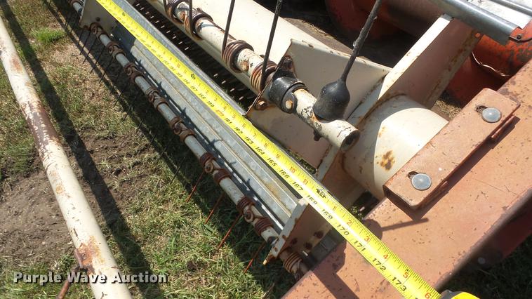image for item DF4313 Hesston 6450 windrower