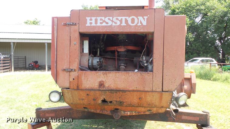 image for item DF4313 Hesston 6450 windrower