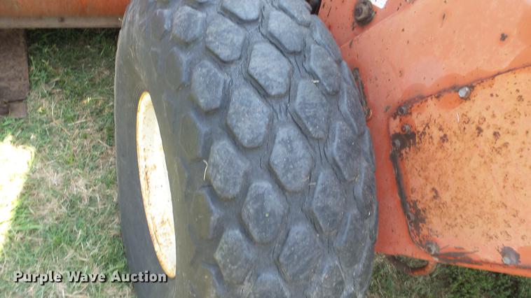 image for item DF4313 Hesston 6450 windrower