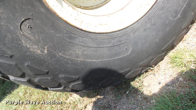 image for item DF4313 Hesston 6450 windrower