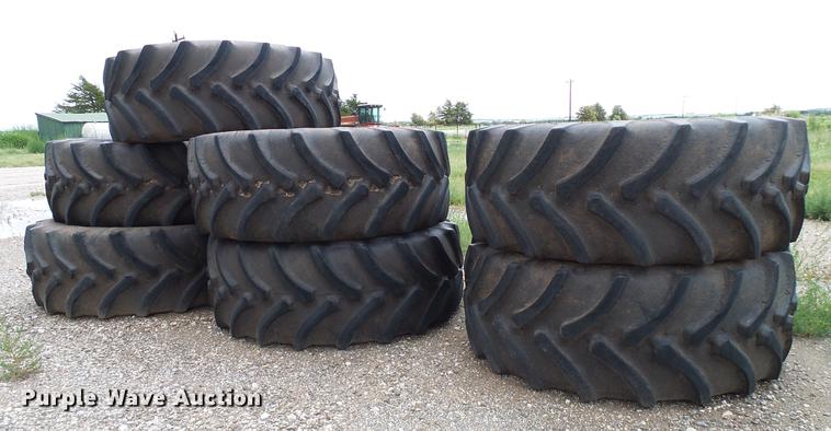 image for item EP9508 (7) Firestone 710/70R38 tires