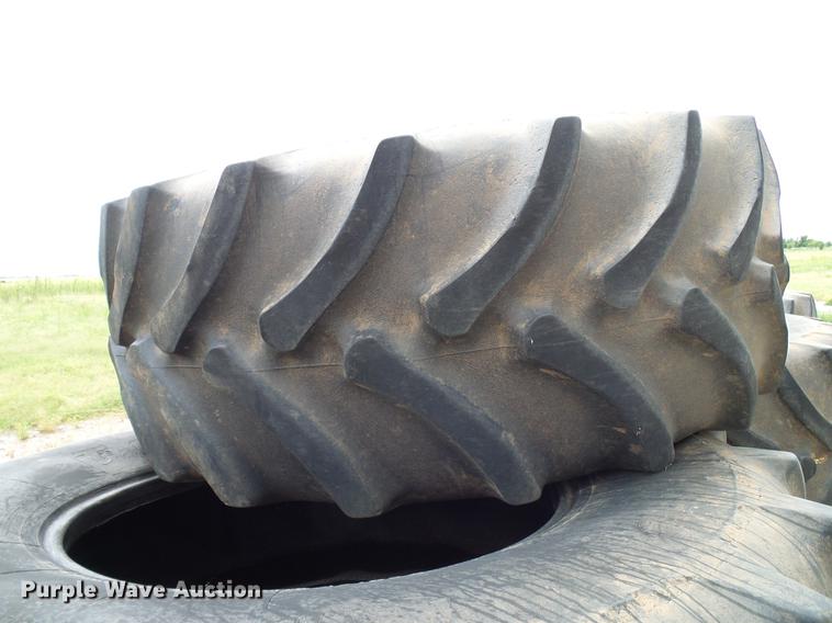 image for item EP9508 (7) Firestone 710/70R38 tires