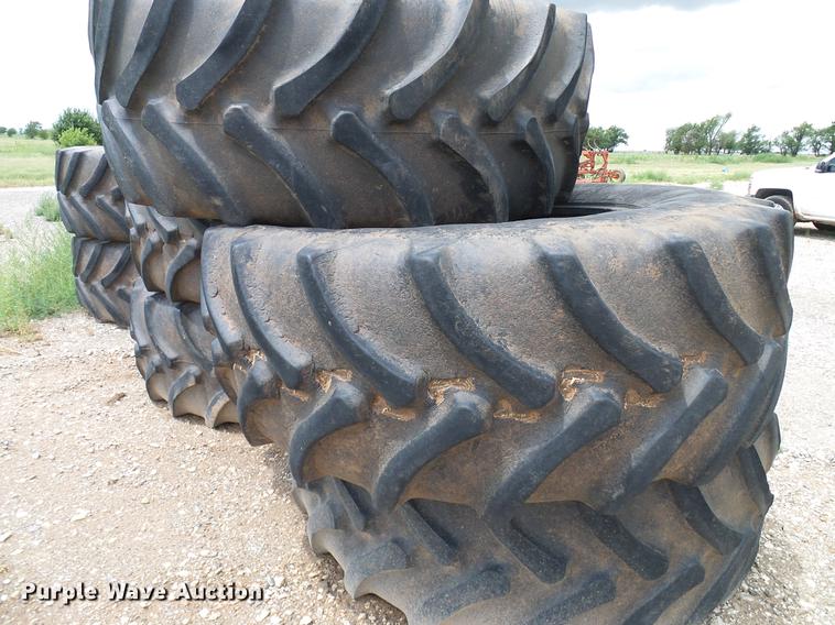 image for item EP9508 (7) Firestone 710/70R38 tires