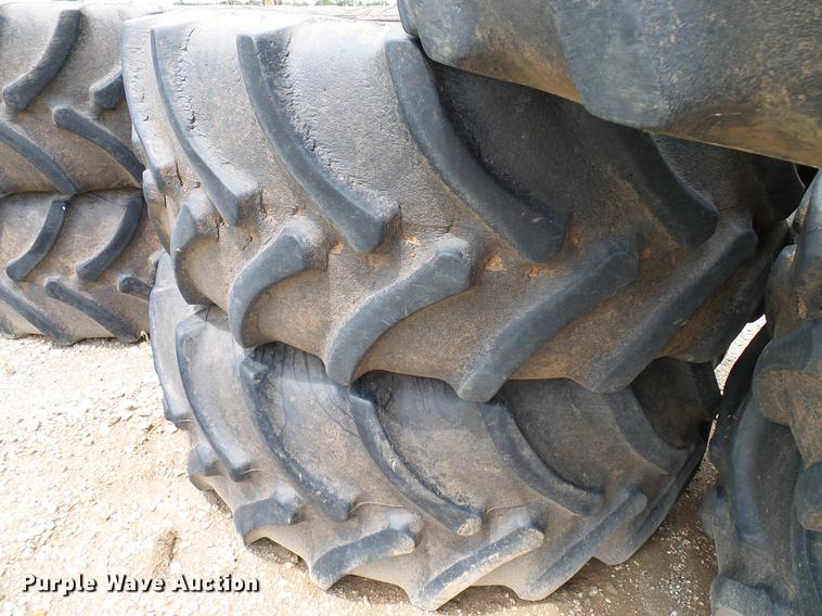 image for item EP9508 (7) Firestone 710/70R38 tires