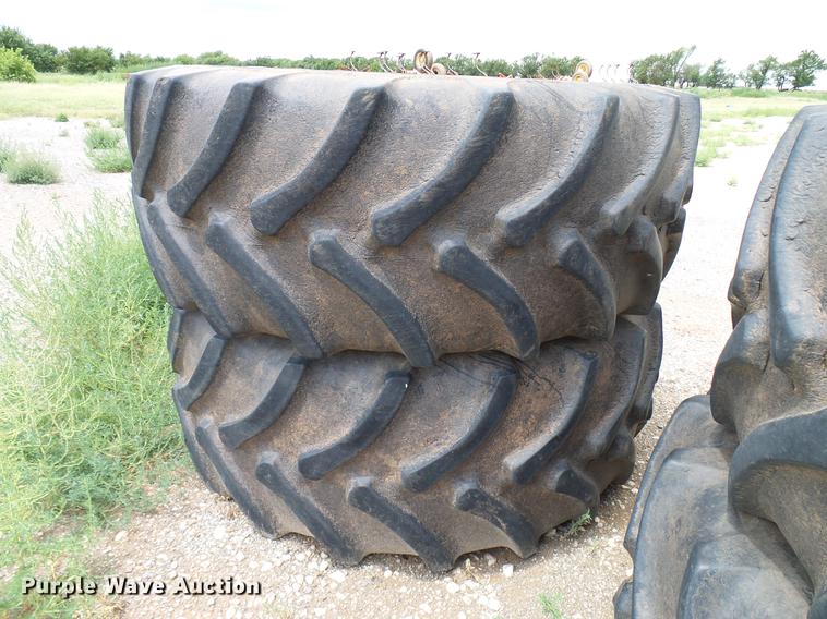 image for item EP9508 (7) Firestone 710/70R38 tires