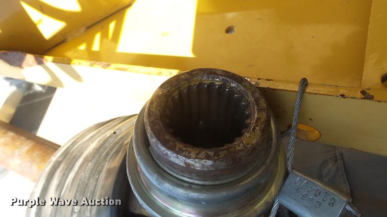 image for item ES9311 Vermeer 605XL round baler