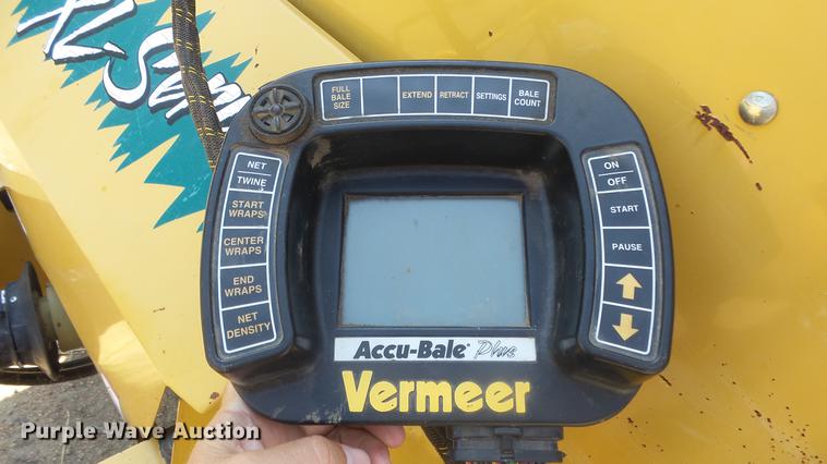 image for item ES9311 Vermeer 605XL round baler
