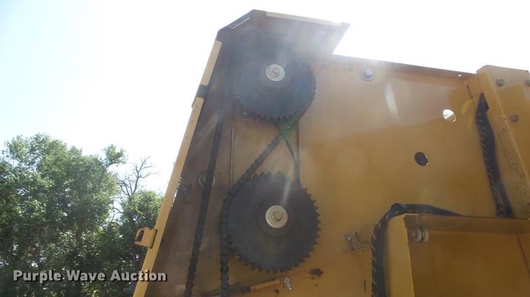 image for item ES9311 Vermeer 605XL round baler