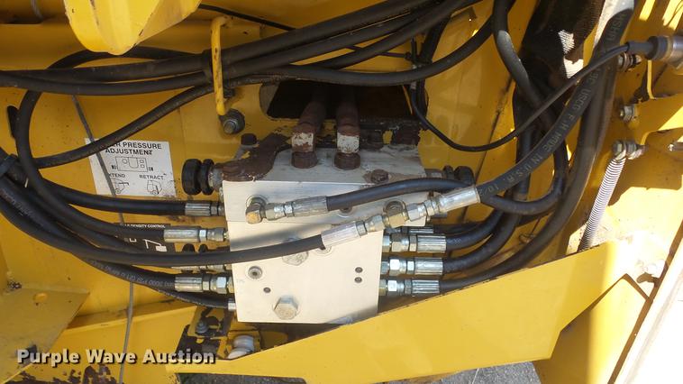 image for item ES9311 Vermeer 605XL round baler