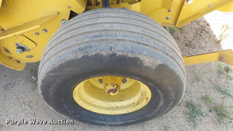 image for item ES9311 Vermeer 605XL round baler