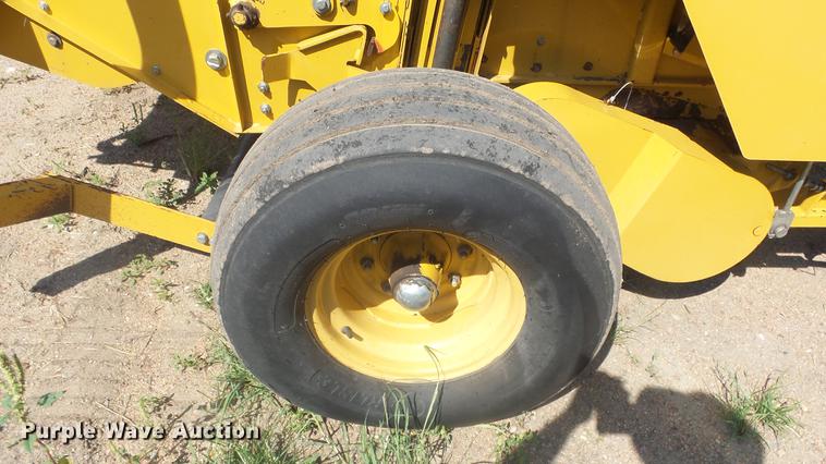 image for item ES9311 Vermeer 605XL round baler