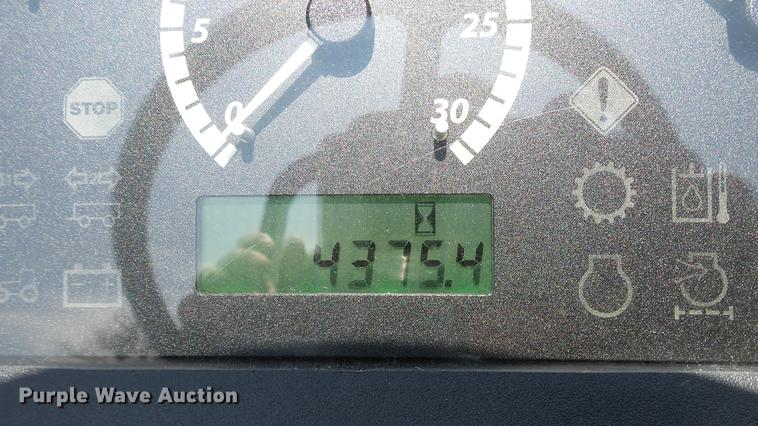 image for item ET9335 2015 John Deere 5055E tractor