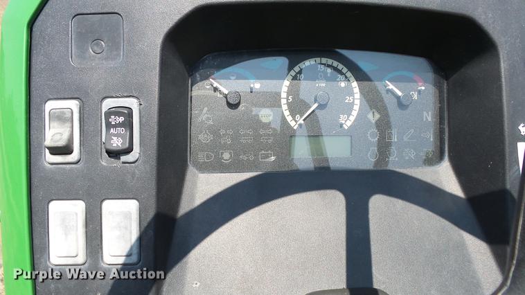 image for item ET9335 2015 John Deere 5055E tractor