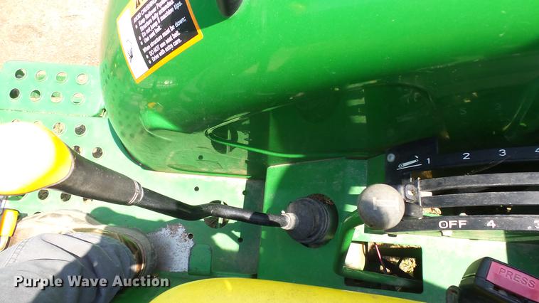 image for item ET9335 2015 John Deere 5055E tractor
